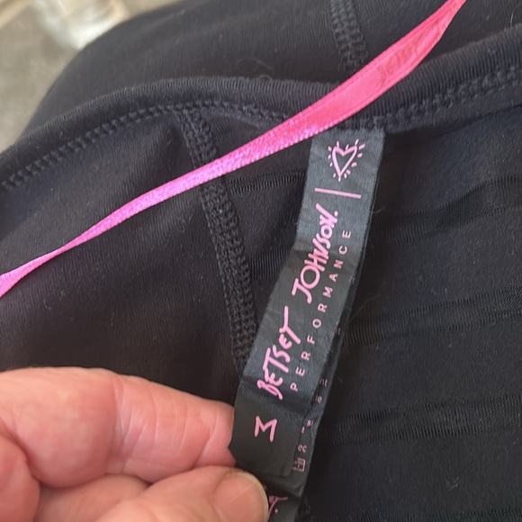 Betsy Johnson Performance pullover - Picture 5 of 7